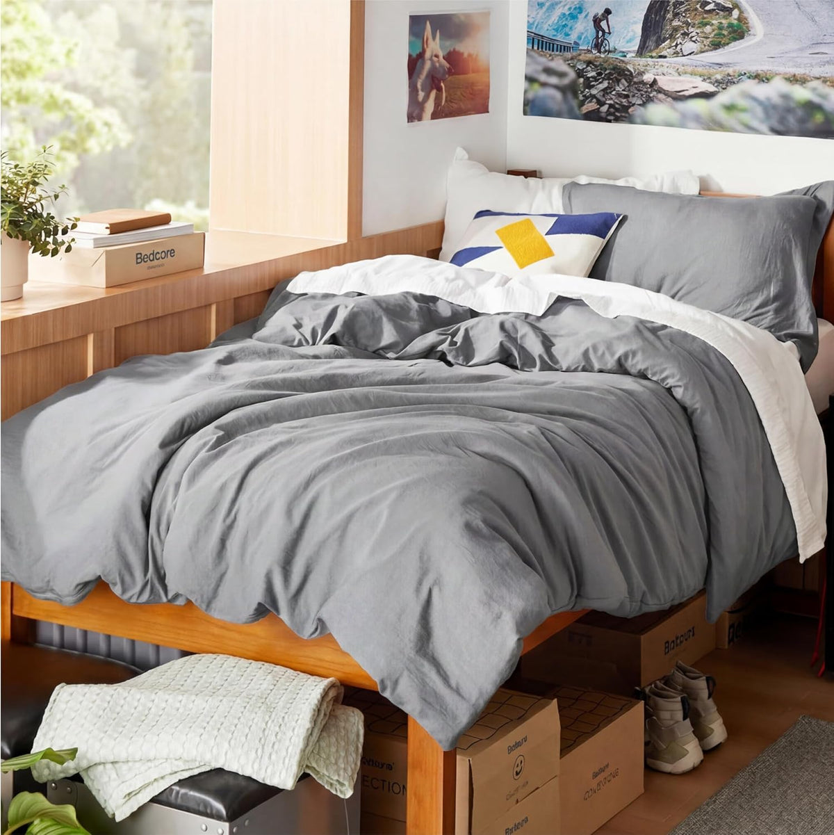 Bedsure Prewashed Duvet Cover Queen, Cotton-Like Soft Bedding Set, Navy